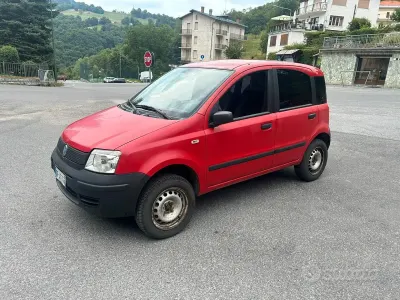 Usata Fiat Panda 4x4 69 CV (50 kW) 2007 Rosso Utilitaria