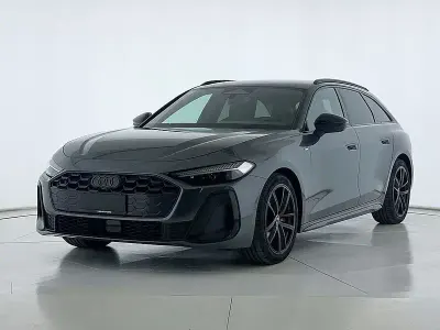 Usata Audi A5 S-Line 204 CV (150 kW) 2025 Grigio scuro Station wagon