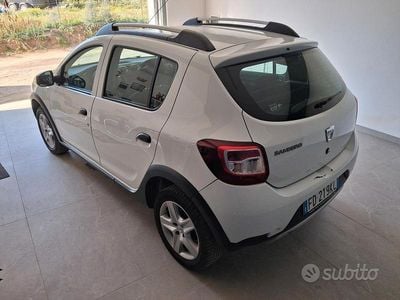 Usata Dacia Sandero Stepway 90 CV (66 kW) 2016 Bianco Berlina