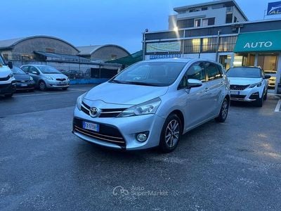 Usata Toyota Verso 111 CV (81 kW) 2014 Argento Monovolume