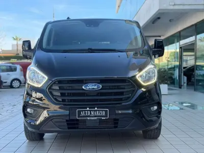 Usata Ford Transit Custom Titanium 131 CV (96 kW) 2021 Nero Furgone