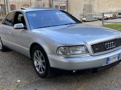 Usata Audi S8 Ambiente 360 CV (264 kW) 2001 Argento Berlina