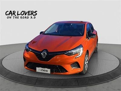 Arancione Usata 2023 Renault Clio V Equilibre Utilitaria | 14.490 € (Buon prezzo)