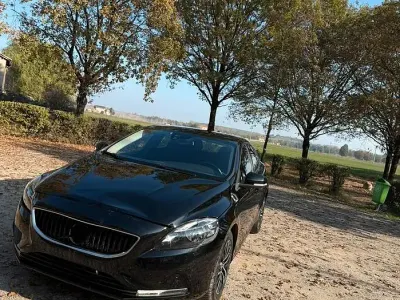 Usata Volvo V40