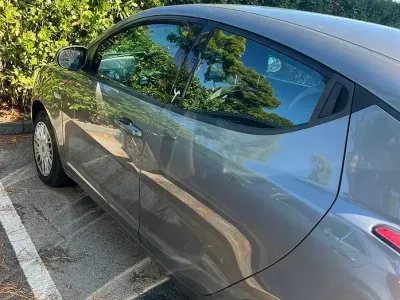 Usata Lancia Ypsilon 80 CV (58 kW) 2015 Grigio Utilitaria