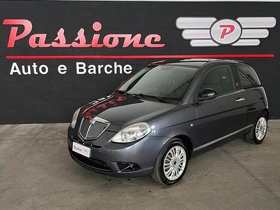 Usata Lancia Ypsilon 69 CV (50 kW) 2011 Grigio Utilitaria