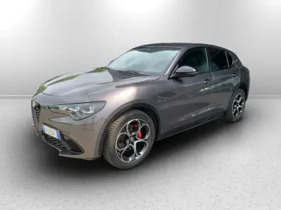 Usata Alfa Romeo Stelvio Veloce 209 CV (153 kW) 2025 Grigio vesuvio SUV