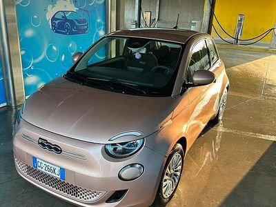 Occasion Fiat 500e 69 kW (95 PK) 2021 Zwart Sedan
