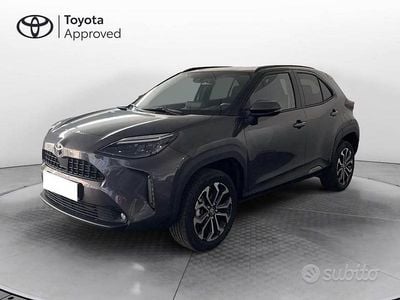 Usata Toyota Yaris Cross Trend 116 CV (85 kW) 2022 Grigio SUV