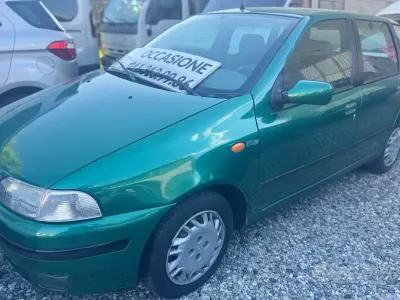 Occasion Fiat Punto 86 ch (63 kW) 1997 Vert Berline