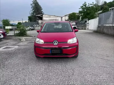 Usata VW up! Move 68 CV (50 kW) 2023 Rosso Utilitaria