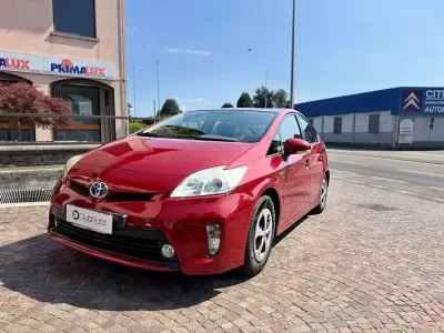 Usata Toyota Prius Style 99 CV (72 kW) 2012 Rosso Berlina