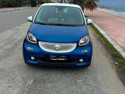 Blu Usata 2015 Smart ForFour Utilitaria | 7000 €