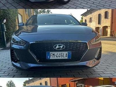 Usata Hyundai i30 110 CV (80 kW) 2017 Grigio Utilitaria