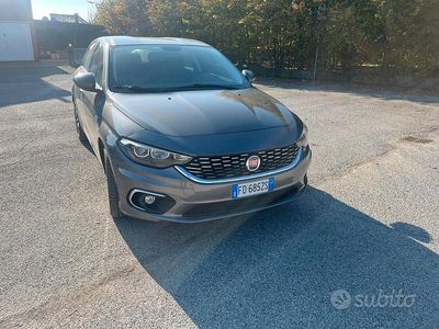 Usata Fiat Tipo 95 CV (69 kW) 2017 Grigio Berlina