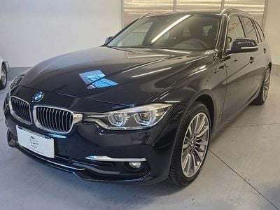 Usata BMW 320 Luxury Line 190 CV (139 kW) 2017 Blu Station wagon