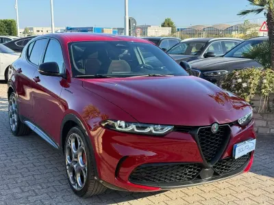 Usata Alfa Romeo Tonale Edizione Speciale 131 CV (96 kW) 2022 Rosso alfa SUV