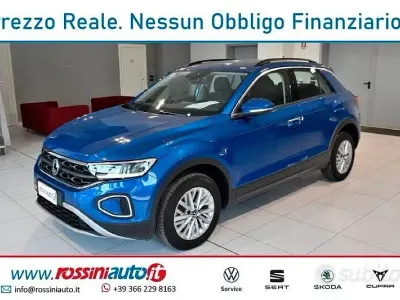 Usata VW T-Roc Life 150 CV (110 kW) 2022 Blu SUV