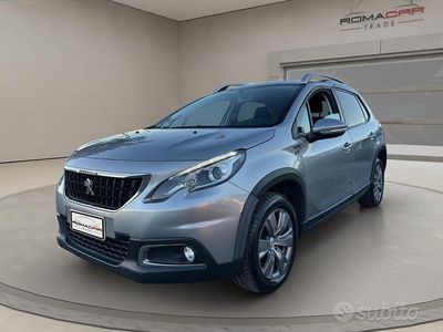Usata Peugeot 2008 Signature Sky 102 CV (75 kW) 2019 Grigio SUV