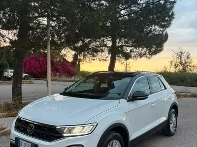 Usata VW T-Roc 110 CV (80 kW) 2022 Bianco SUV