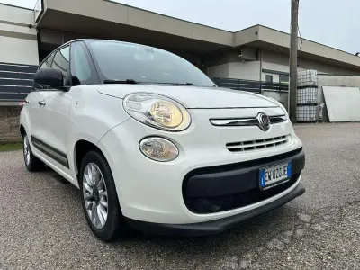 Gebraucht Fiat 500L Lounge 86 PS (63 kW) 2014 Weiß Van / Kleinbus