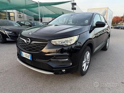 Usata Opel Grandland X Edition 131 CV (96 kW) 2022 Nero SUV