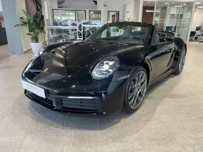Usata Porsche 911 Carrera Cabriolet 385 CV (283 kW) 2021 Nero Cabrio