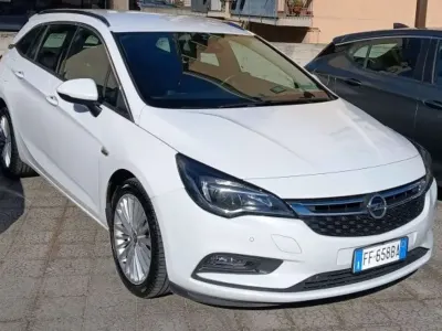 Usata Opel Astra Innovation 136 CV (100 kW) 2016 Bianco Station wagon