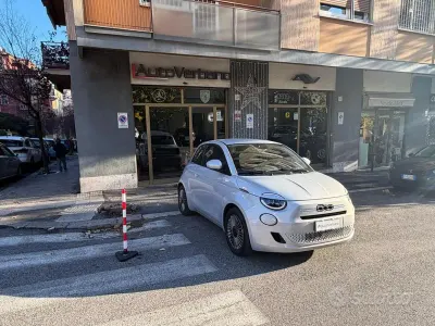 Nuova Fiat 500 65 CV (47 kW) 2026 Blu metallizzato Utilitaria
