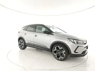 Usata Opel Grandland X 131 CV (96 kW) 2024 Gray SUV