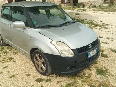 Gebraucht Suzuki Swift 69 PS (50 kW) 2006 Grau Kleinwagen