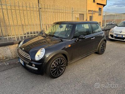 Usata Mini One D 75 CV (55 kW) 2004 Nero Utilitaria