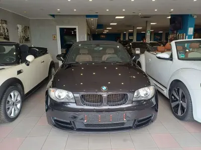Usata BMW 120 Cabriolet 170 CV (125 kW) 2009 Nero Cabrio