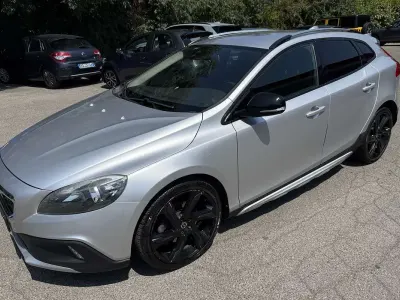 Usata Volvo V40 CC Momentum 114 CV (83 kW) 2013 Station wagon