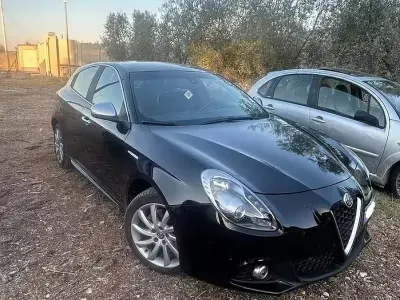 Usata Alfa Romeo Giulietta 105 CV (77 kW) 2013 Nero Utilitaria
