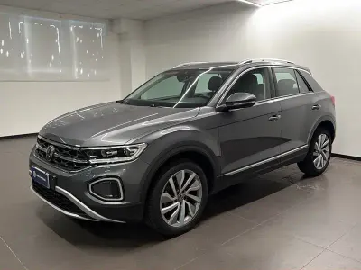Usata VW T-Roc Style 116 CV (85 kW) 2023 Grigio SUV