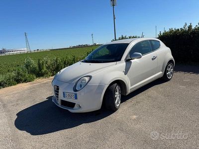 Second-hand Alfa Romeo MiTo 105 CP (77 kW) 2011 Alb Hatchback