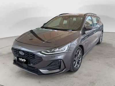 Usata Ford Focus ST 120 CV (88 kW) 2022 Grigio scuro Station wagon