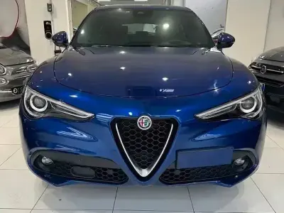 Usata Alfa Romeo Stelvio 190 CV (139 kW) 2023 Blu SUV
