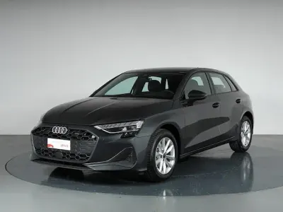 Usata Audi A3 Business 150 CV (110 kW) 2025 Grigio manhattan metallizzato Berlina
