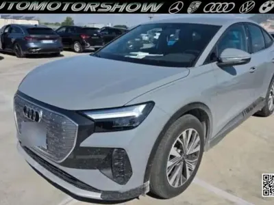 Usata Audi Q4 Sportback e-tron Advanced 88 kW (121 CV) 2024 Kieselgrau SUV