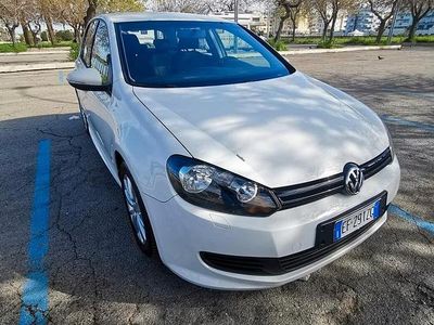 Usata VW Golf VI Comfortline 105 CV (77 kW) 2011 Bianco Utilitaria