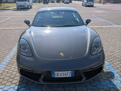 Usata Porsche 718 299 CV (219 kW) 2018 Grigio Coupé