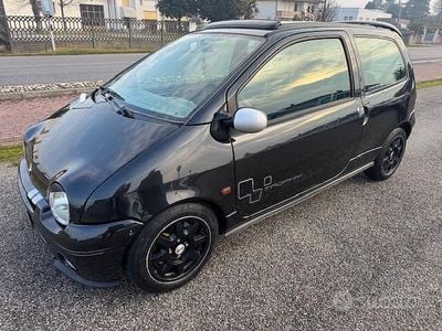 Usata Renault Twingo 58 CV (42 kW) 2003 Nero Utilitaria