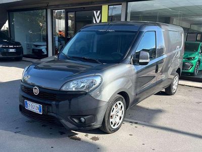 Usata Fiat Doblò Active 105 CV (77 kW) 2015 Grigio Monovolume