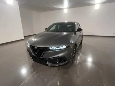 Nuova Alfa Romeo Tonale Veloce 131 CV (96 kW) 2026 Giallo SUV