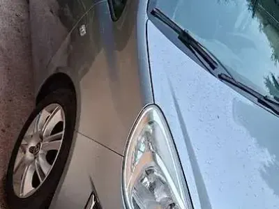 Usata Opel Corsa Cosmo 75 CV (55 kW) 2012 Utilitaria