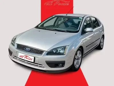 Usata Ford Focus 115 CV (84 kW) 2005 Grigio Berlina