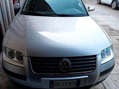 Usata VW Passat Trendline 131 CV (96 kW) 2001 Grigio Berlina