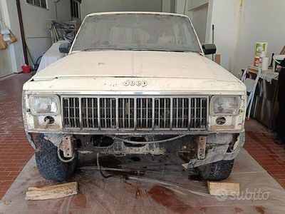 Usata Jeep Cherokee 80 CV (58 kW) 1987 Bianco SUV